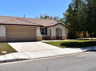 1344 W Holguin St, Lancaster, CA 93534