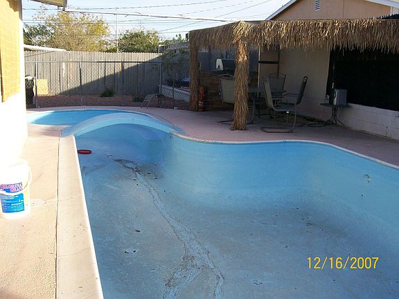 empty pool
