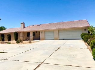 13730 Lakota Rd, Apple Valley, CA 92307