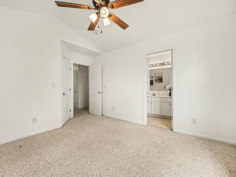 108 Colwick Ln — Photo 22