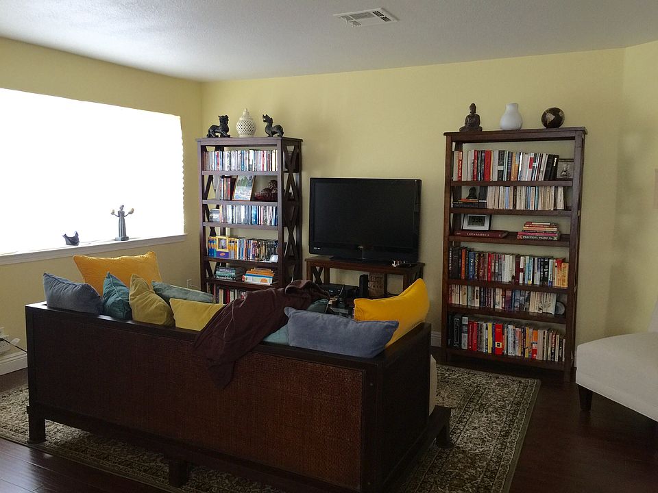 LR-popcorn ceiling removed