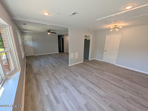 5th image of 6803 Murrayville Road