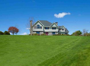 53 Oxford Rd, Pleasant Valley, NY 12569