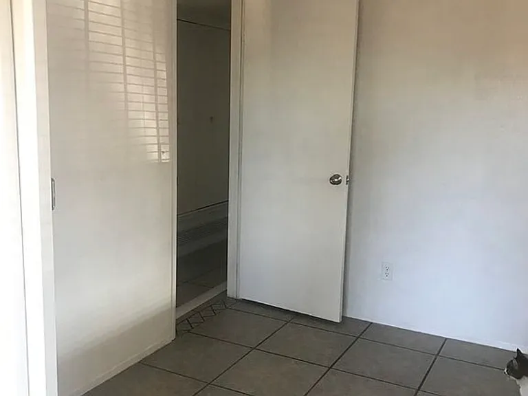 1781 E Missouri St — Photo 16