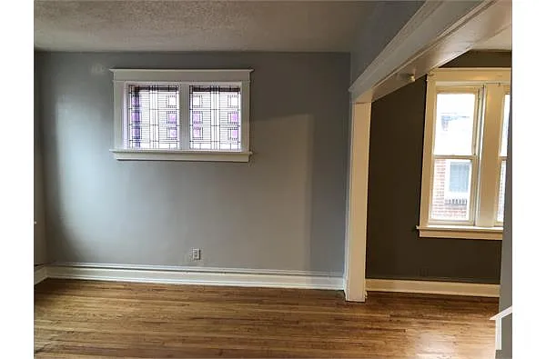Building Photo - 5044 Wabada Ave #2
