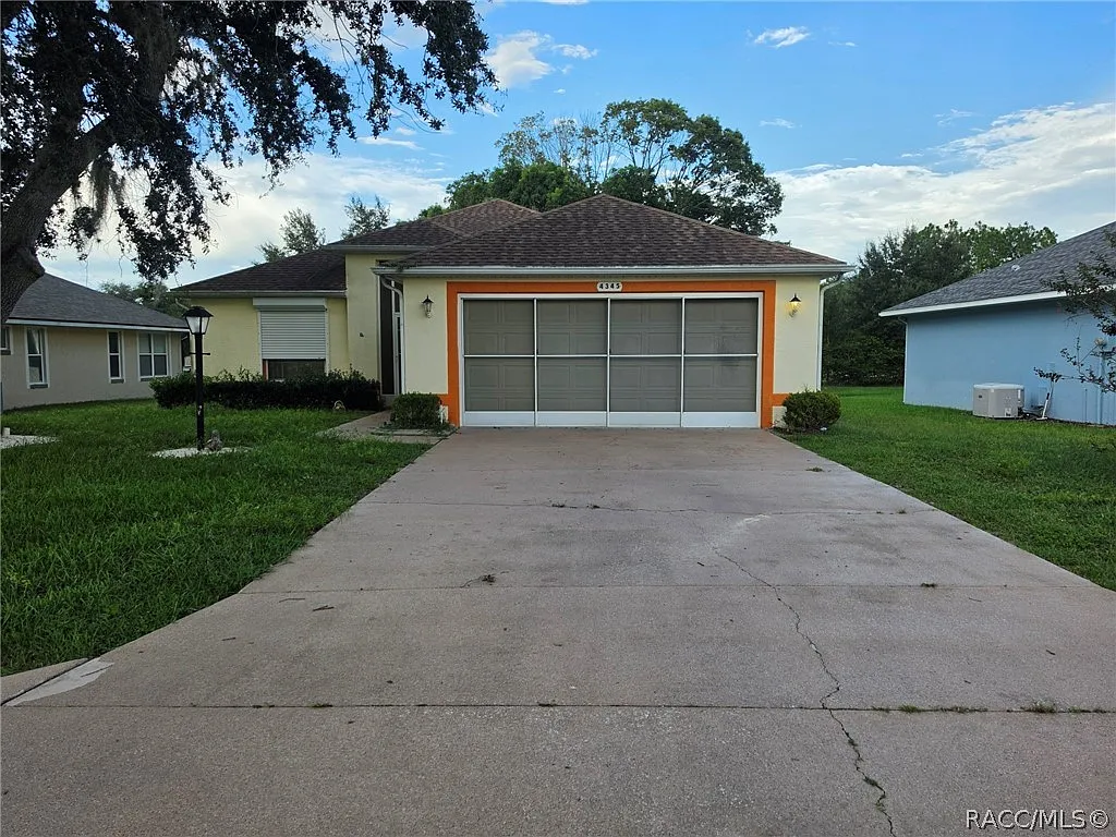 2 bed, 1348 sqft, $1,600 — Photo 3