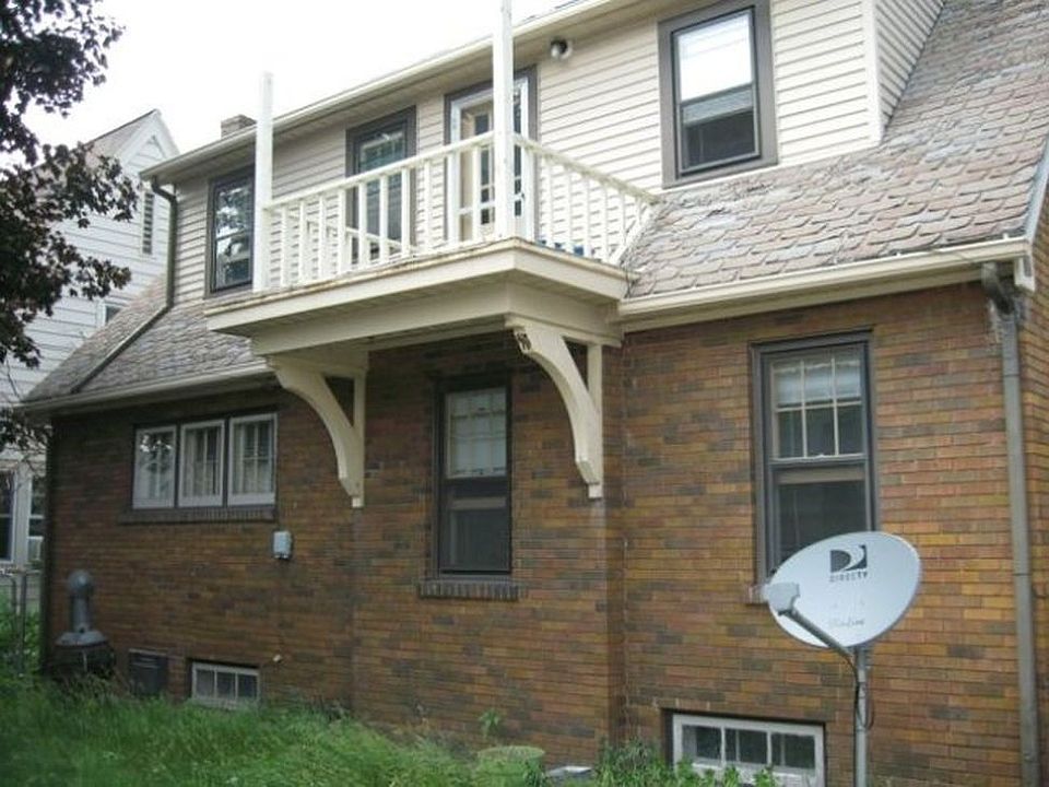 1st image of 117 Eau Claire Blvd