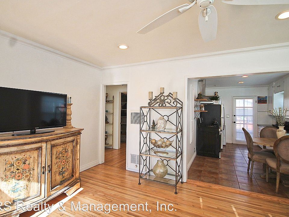1st image of 2462 Louella Ave
