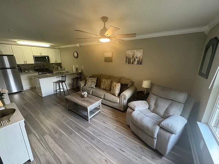 180 W Dublin Dr — Photo 27