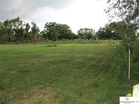 4th image of 1035 W Linden Ave