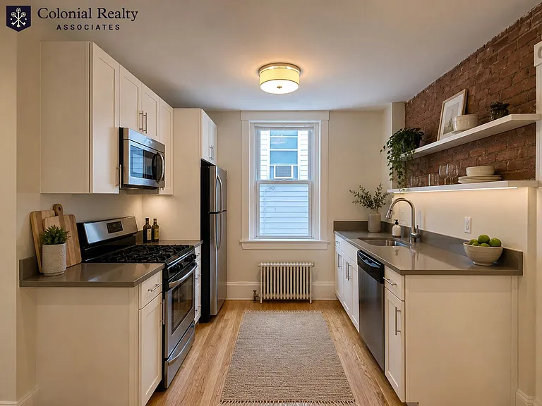 83 Harvard St #21 — Photo 11