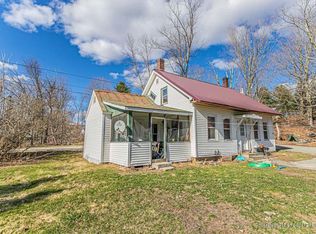 29 Cross St, Wilton, ME 04294