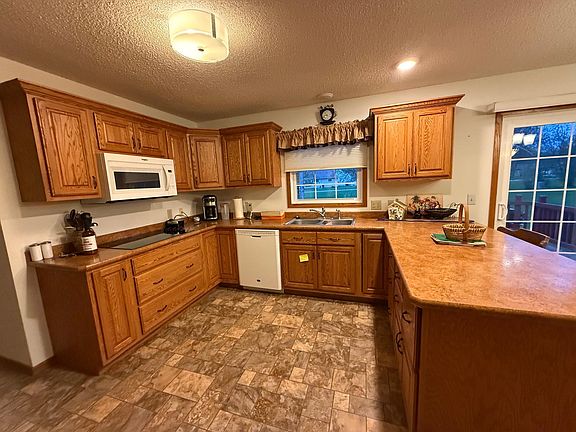 5th image of 1228 Edgewood Dr