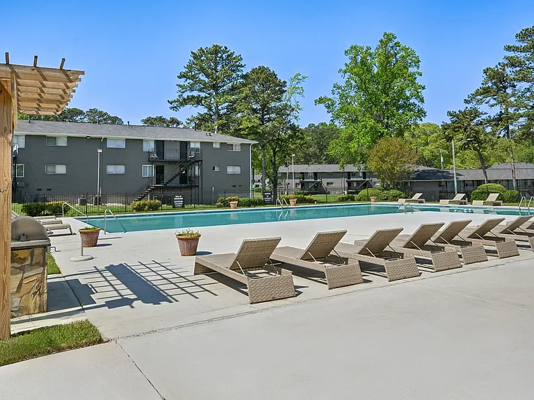 Amber Grove Apartments — Photo 13