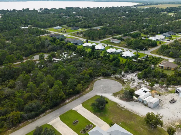 224 Fiji Way NE, Lake Placid, FL 33852