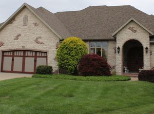 1316 E Lakepoint Ct, Springfield, MO 65804