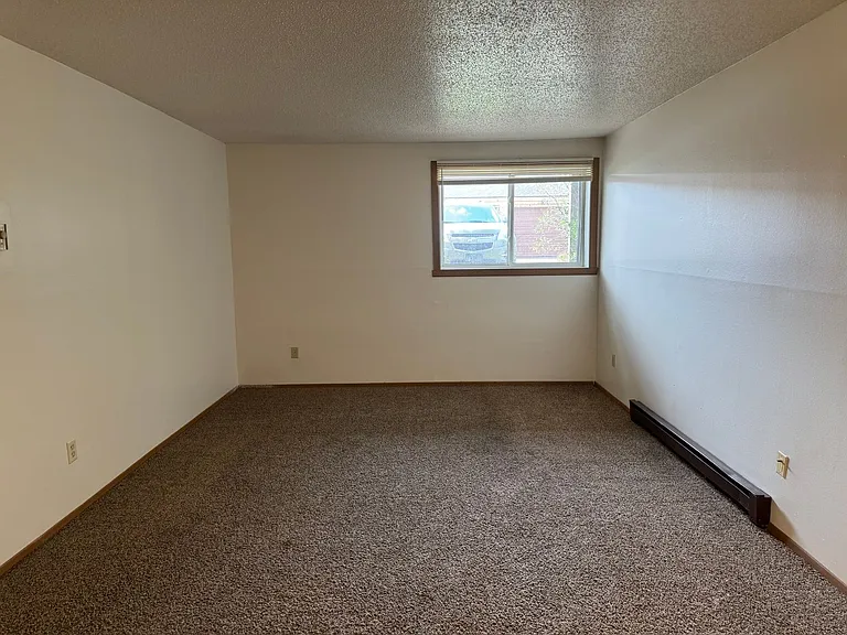 Gatewood Apartments — Photo 40