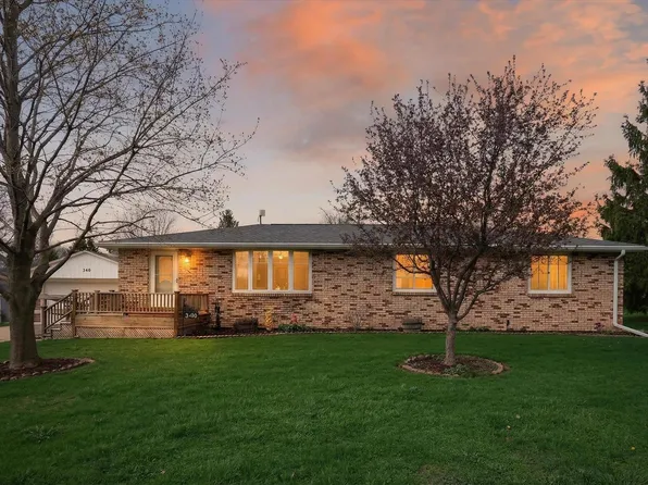 340 W Shaffer St, Dakota, IL 61018