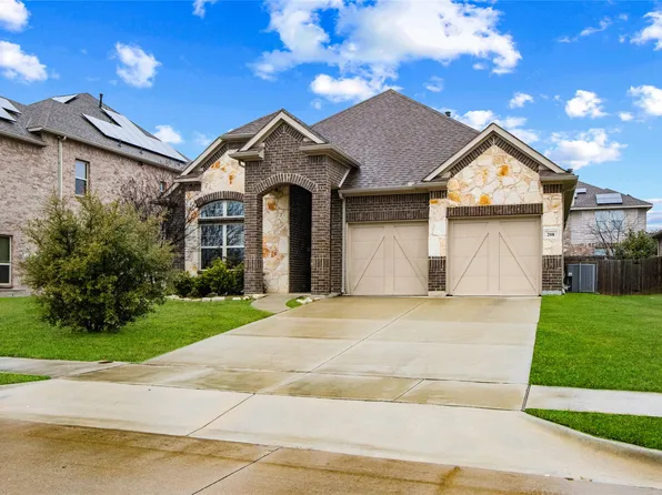 208 Burberry Dr, Grand Prairie, TX 75052