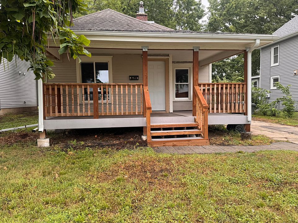 1st image of 2248 Sheldon St