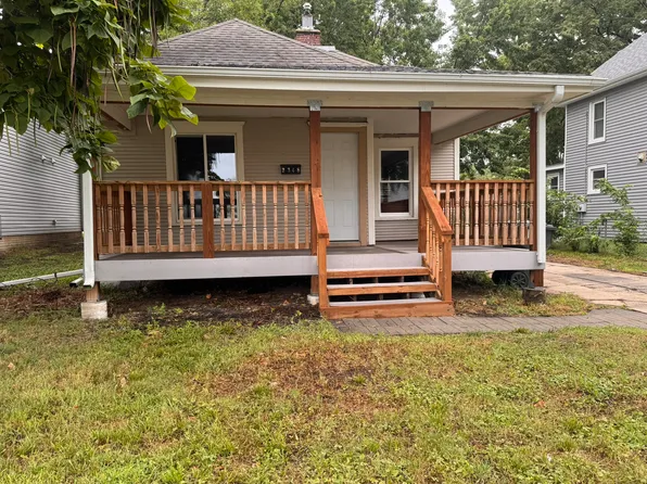 2248 Sheldon St, Lincoln, NE 68503
