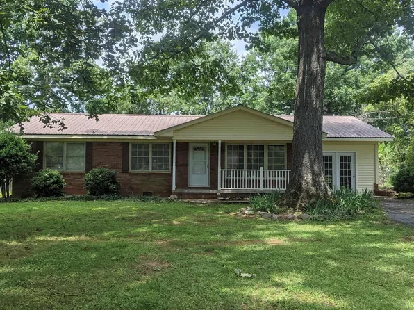 1607 Delwood Cir, Scottsboro, AL 35769