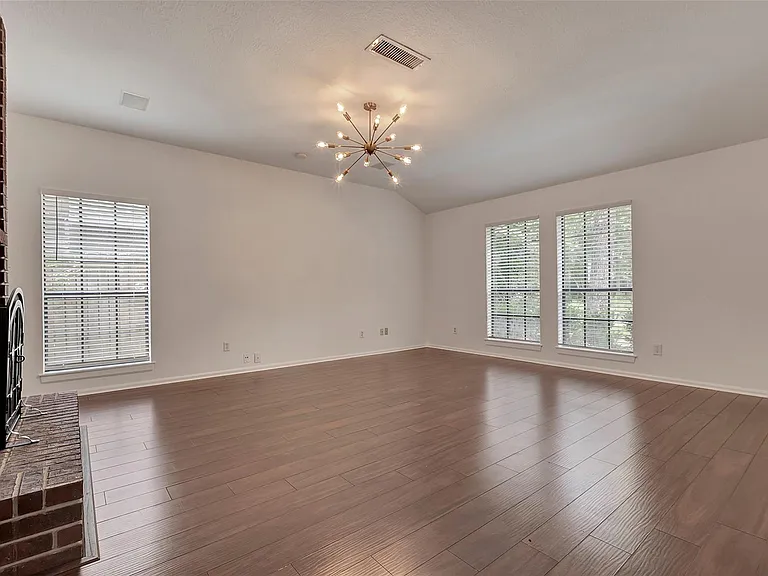 6 Green Slope Pl — Photo 9