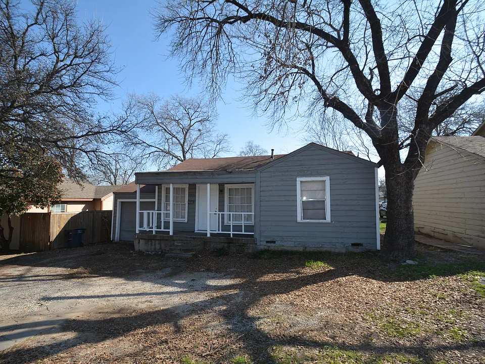 4409 McCart Ave