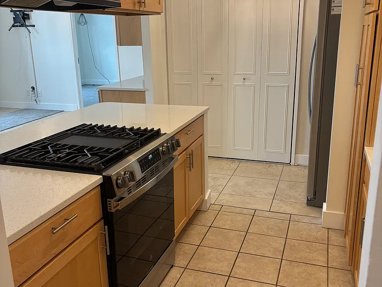 600 E 8th St #5D — Photo 7