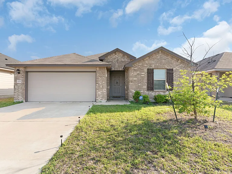 6008 Amelia Earhart Blvd — Photo 21