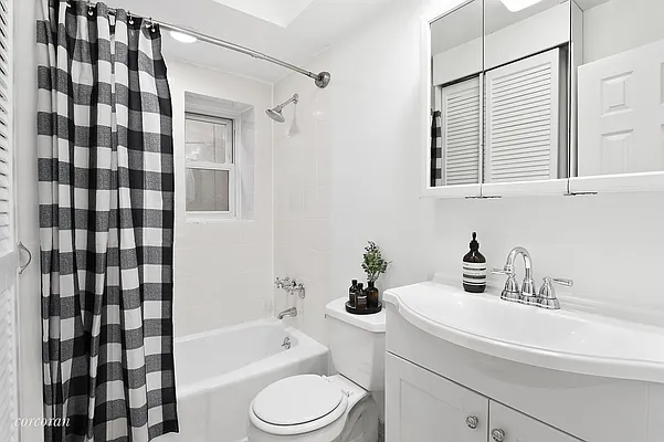 Sold by Corcoran | media 6