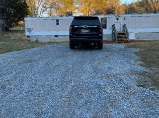 84 Fox Ridge Dr, Hendersonville, NC 28739