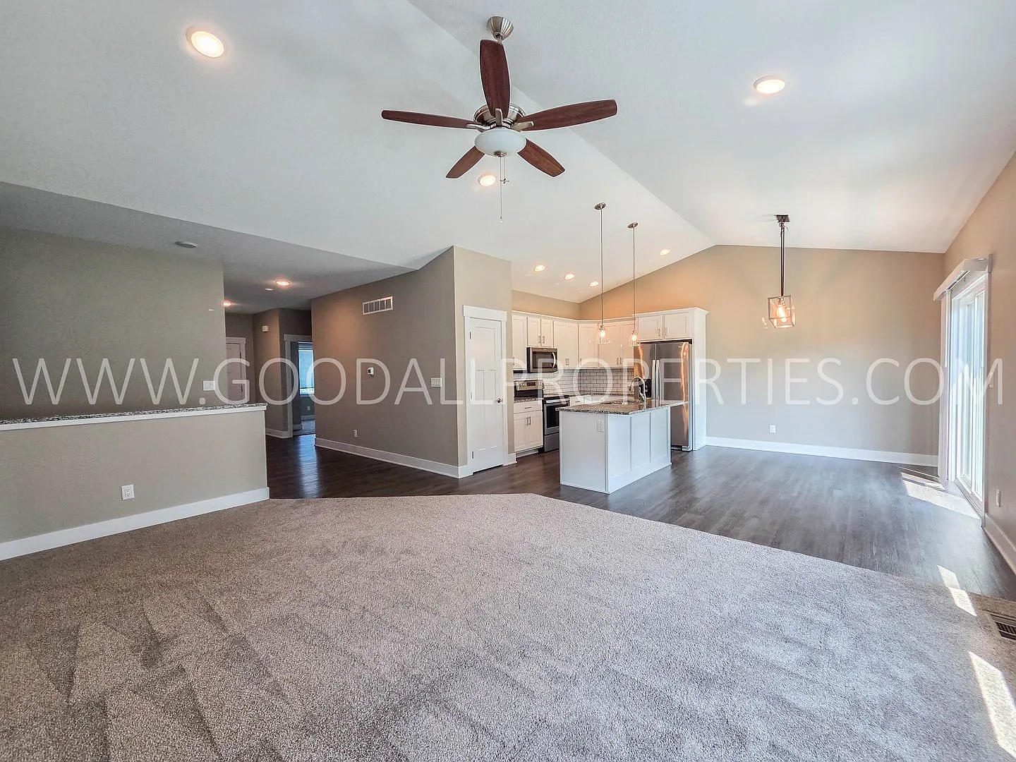 Spacious 4-Bedroom Clive Ranch with Finished Basement & 3-Car Garage — Photo 3