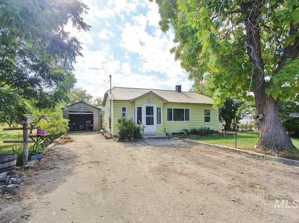 220 E Wyoming Ave, Homedale, ID 83628