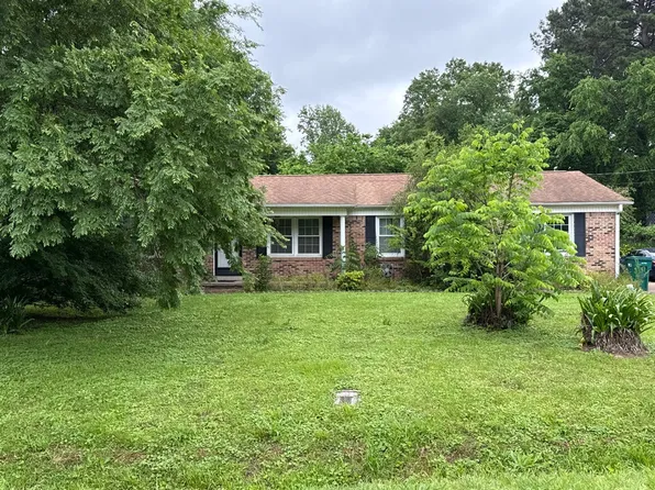 212 Plantation Rd, Jackson, TN 38305