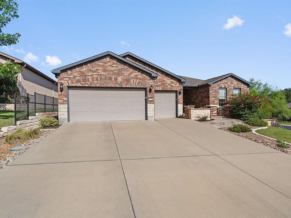 1st image of 105 Duck Creek Ln