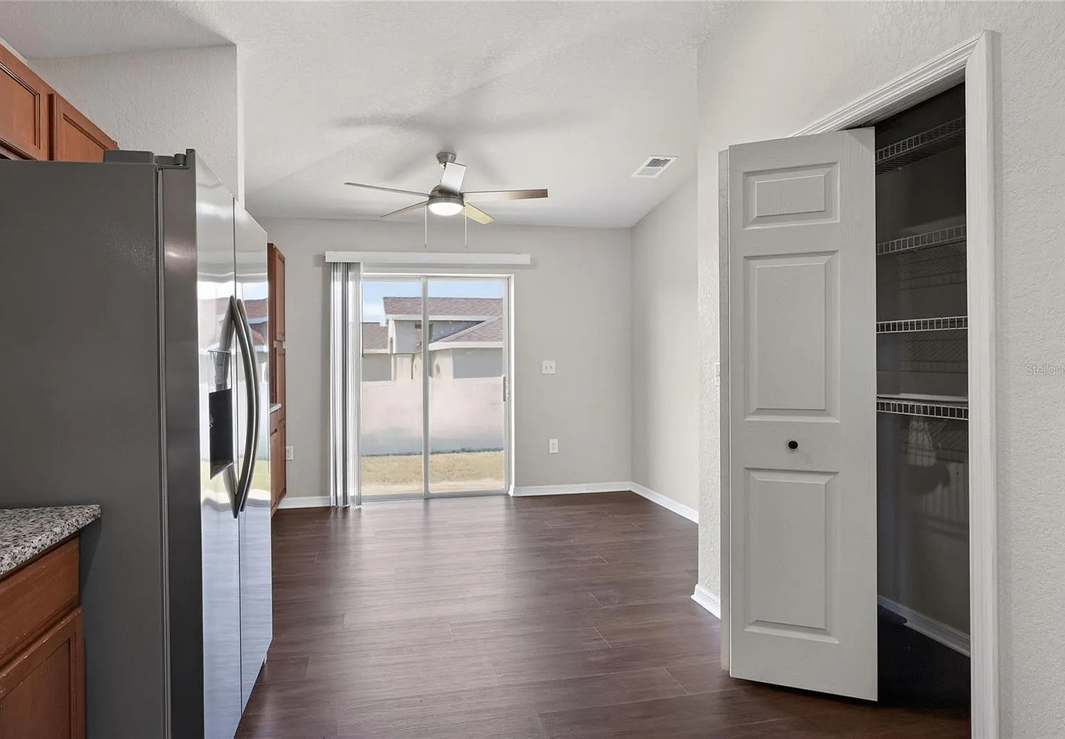 780 Overlook Grove — Photo 4