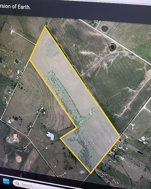 2nd image of 1663 Roadrunner Trl