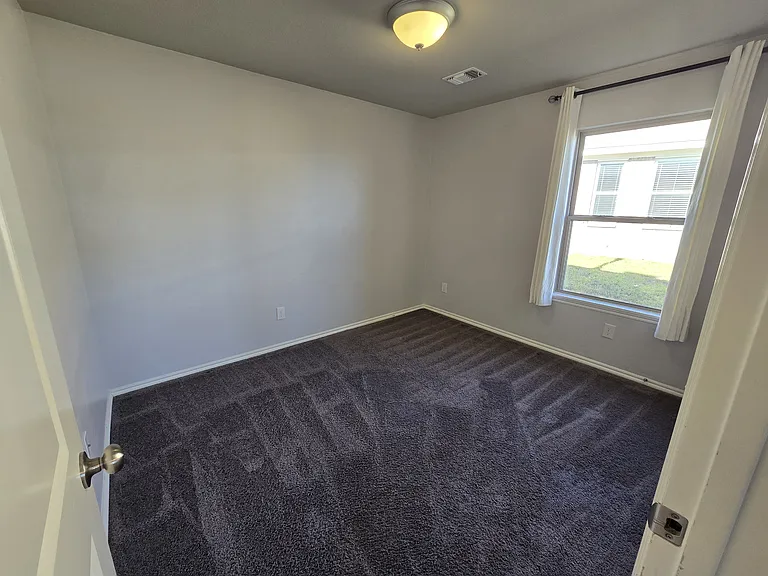 1309 S Landry Ln — Photo 28