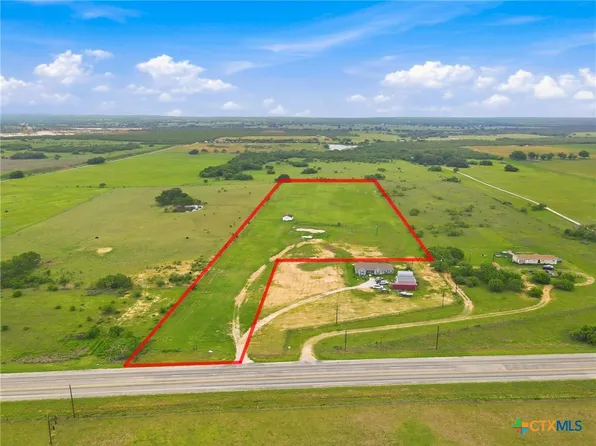 4488 State Highway 97 W, Floresville, TX 78114
