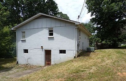 2nd image of 409 Old Beidleman Rd