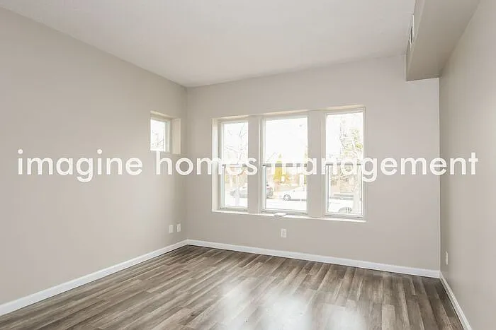 2 bed, 1.0 bath, 884 sqft, $1,295 — Photo 4