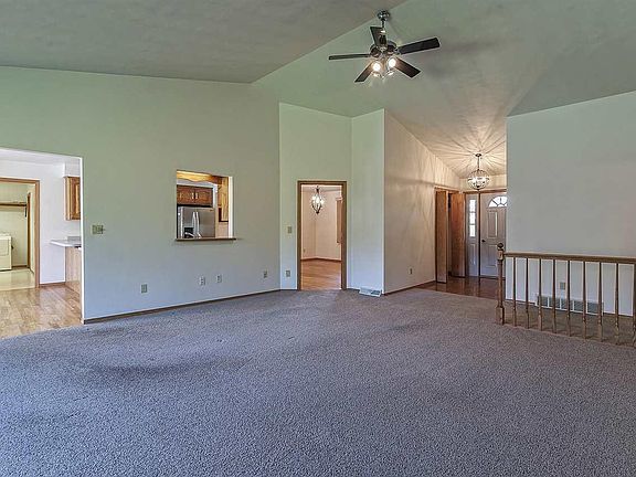 4th image of 3215 Williams Grant Dr