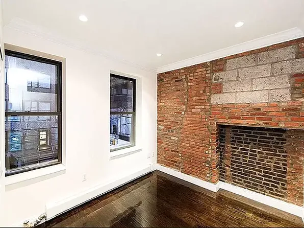 344 East 55th Street 4B image 2 of 8