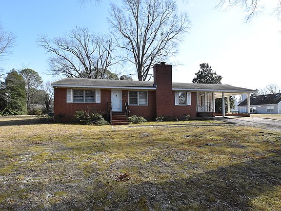 Near Triangle Town Center