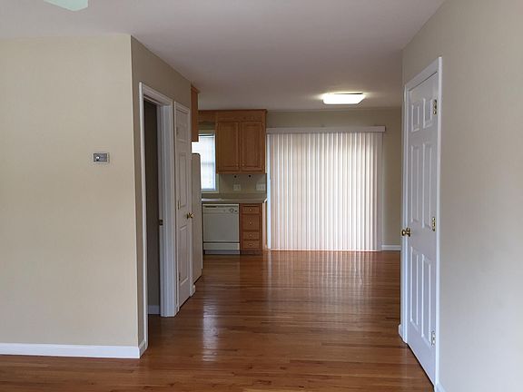4th image of 18 William St