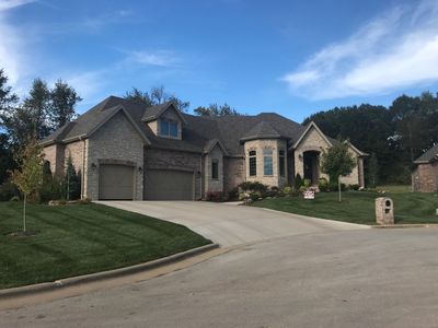 902 S Hickory Trace Ct, Springfield, MO, 65809
