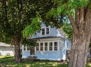 242 Penn Ave N, Minneapolis, MN 55405