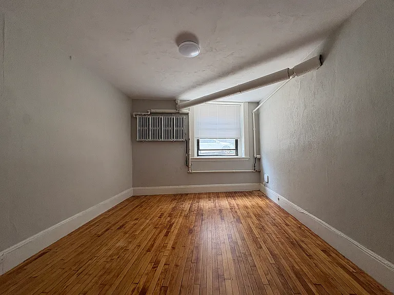 10 Sewall Ave #1 — Photo 7