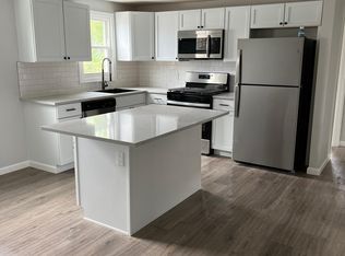 862 Falcon Dr, Depew, NY 14043